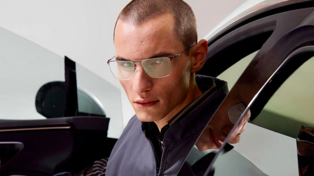 Okulary progresywne a jazda samochodem – jakie są najważniejsze kwestie do rozważenia?